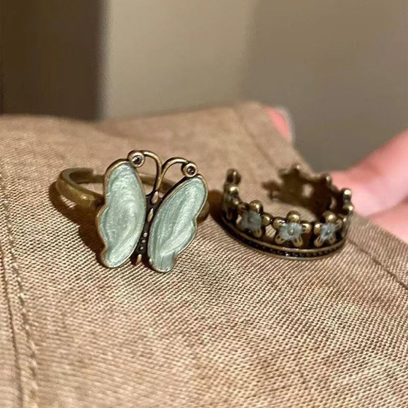 Vintage Jewelry - Retro Layered Butterfly Flower Ring for Stylish Daily Wear and Special Occasions