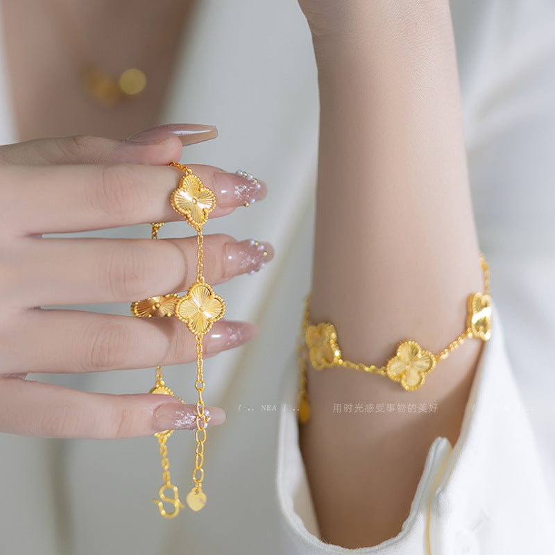 Stainless Steel Jewelry - 18K Gold Clover Bracelet, Trendy & Elegant for Parties or Travel