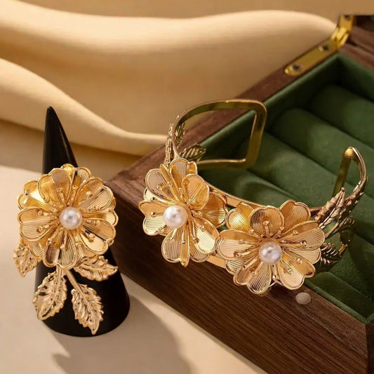 The Garden at Dawn Collection: Vintage Flower Jewelry Set