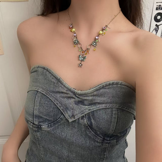 Vintage Jewelry - Statement Mint Choker Necklace with Lightweight Comfort for Work or Date